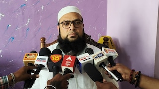 Deoband Smartphone Ban: देवबंद में स्मार्टफोन पर सख्ती: स्मार्टफोन से पढ़ाई होती है प्रभावित, पाबंदी का फैसला स्वागत योग्य – कारी इश्हाक गोरा Saharanpur News