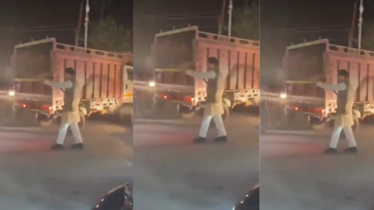 Saharanpur Traffic Jam: सहारनपुर जाम में फंसे सांसद इमरान मसूद ने संभाली कमान, खुद सड़क पर उतरकर कराया ट्रैफिक कंट्रोल, वीडियो वायरल