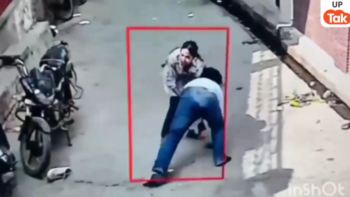 गोरखपुर में पिता का ज्वेलरी शोरूम लूटने आए लुटेरों के साथ बेटी अमृता ने जो किया, हर तरफ हो रही चर्चा Gorakhpur, Gorakhpur news, Gorakhpur police, Gorakhpur crime, up news, up viral news