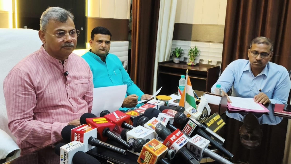 Saharanpur Heat Wave Alert हीट वेव को लेकर सहारनपुर में हाई अलर्ट, नगर निगम की तैयारियां तेज, शहर में बढ़ेगी शुद्ध पेयजल सुविधा, RO और प्याऊ होंगे स्थापित