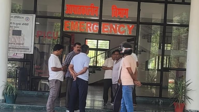 Raebareli Lalganj Double Suicide Case: लालगंज में डबल सुसाइड से दहशत: MCF कॉलोनी में पत्नी ने लगाई फांसी, कर्मचारी का जंगल में शव मिला Raebareli Crime News