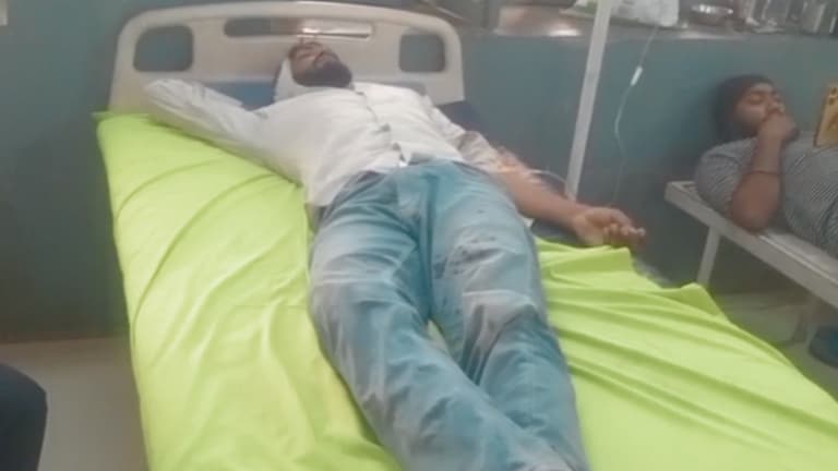खेत की मेड़ बनी जंग का मैदान, मथुरा में दो पक्षों में खूनी संघर्ष, 2 की हालत नाजुक Mathura News