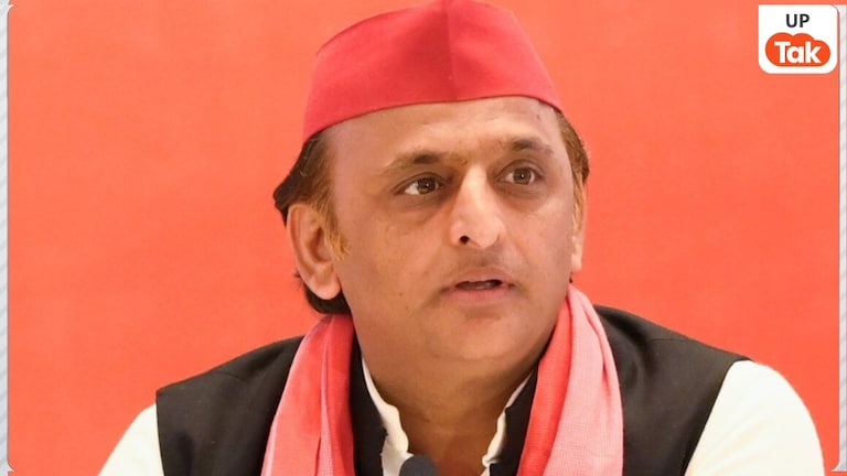 समाजवादी पार्टी को लगा बड़ा झटका, 30 नेता पार्टी छोड़ इस दल में हुए शामिल Akhilesh Yadav File photo