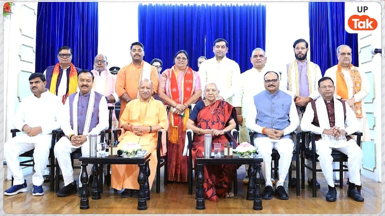 मंत्रिमंडल विस्तार के बाद योगी कैबिनेट की सभी 60 सीटें भरीं, इनमें कितने सवर्ण, OBC, दलित और अप्ल्संख्यक? Yogi Cabinet (File Photo)
