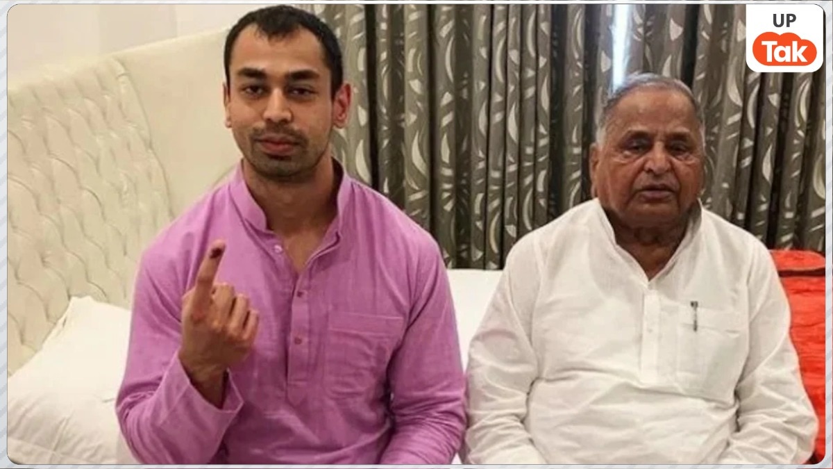Prateek Yadav and Mulayam Singh Yadav (File Photo)