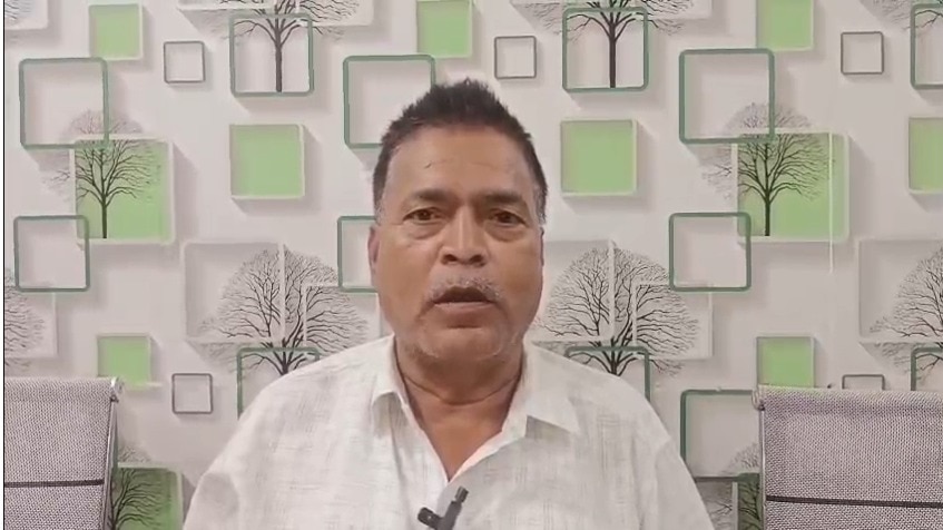 Ballia Job Scam: बलिया में नौकरी के नाम पर लाखों की ठगी, मंत्रियों के साथ फोटो दिखाकर जालसाज ने ऐंठे पैसे, अब दे रहा जान से मारने की धमकी