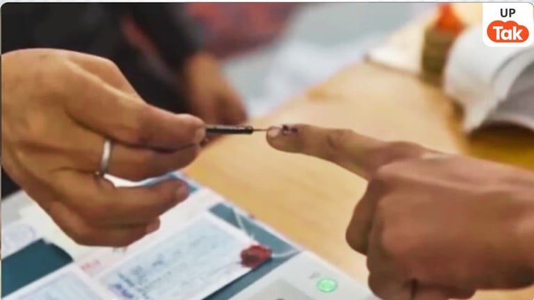 यूपी में समर्पित ओबीसी आयोग के गठन की बाधा हुई दूर, अब कब होंगे पंचायत चुनाव? up mein kab hoga panchayat chunav, up panchayat chunav, OP Rajbhar, UP Panchayat Election 2026, Chief Minister Yogi Adityanath, Sultanpur News, SubhaSP, Brahmin MLA Bhoj, Pankaj Chaudhary, fertilizer shortage UP