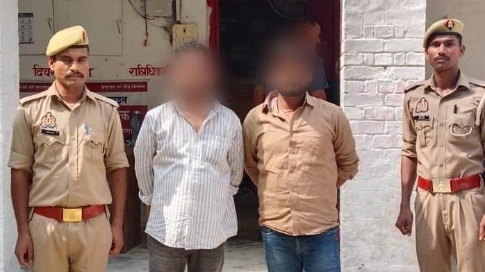 Gonda Crime News: गोण्डा में पुरानी रंजिश में खूनी हमला, लाठी-डंडे और धारदार हथियार से वार, 2 आरोपी गिरफ्तार