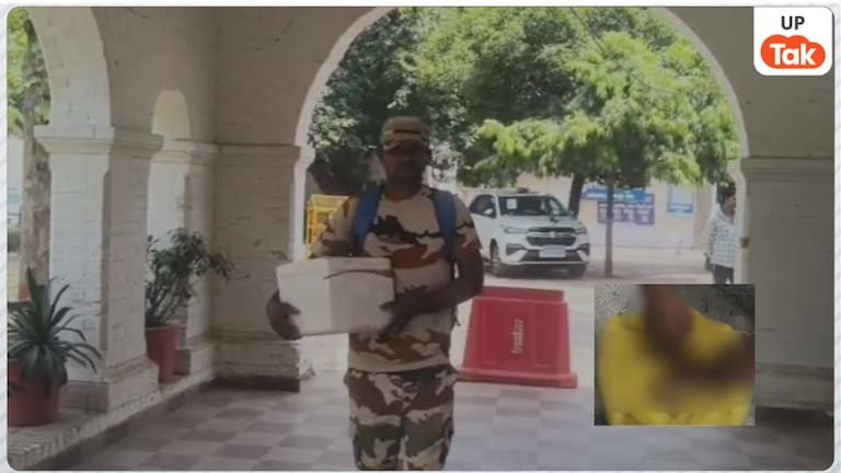 मां का कटा हाथ लेकर 3 दिन तक भटकता रहा ITBP का जवान विकास सिंह, अस्पताल पर लगाए चौंकाने वाले आरोप Kanpur news, ITBP jawan Vikas Singh, hospital negligence case, medical negligence India, amputated hand case, Uttar Pradesh news