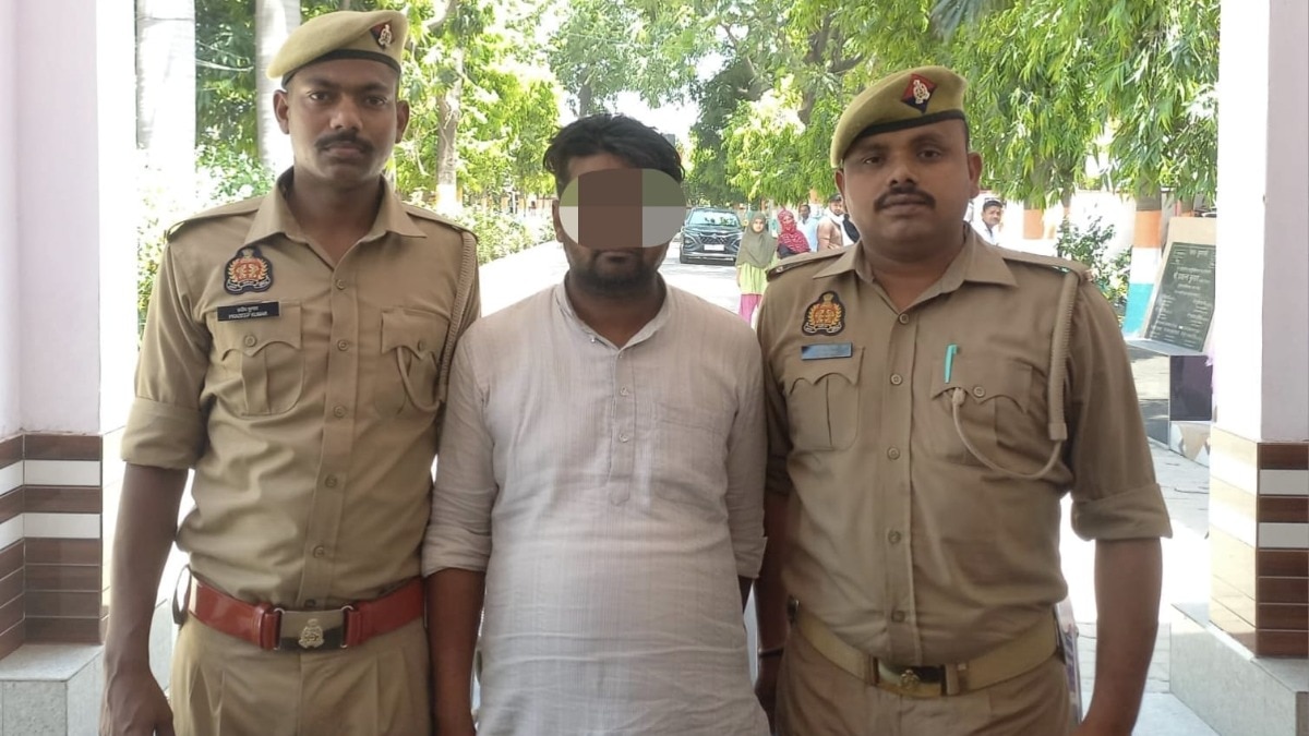 Moradabad News: मुरादाबाद में शातिर अपराधी गिरफ्तार, कुंदरकी पुलिस ने अवैध तमंचे और कारतूस के साथ दबोचा