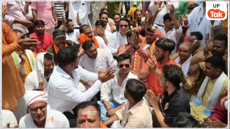 सहारनपुर में मंदिर बंद कर सड़कों पर उतरा सवर्ण समाज, पुजारी Vs भीम आर्मी का ये विवाद चौंका देगा saharanpur priest controversy, bhim army row, brahmin community warning, pocso act case, fake case updates