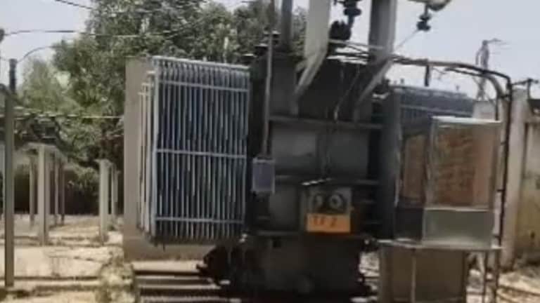Raebareli Heatwave: रायबरेली में ट्रांसफॉर्मर को लगी गर्मी, बिजली विभाग ने सामने लगा दिए कूलर, सोशल मीडिया पर वायरल हुआ जुगाड़ Raebareli News