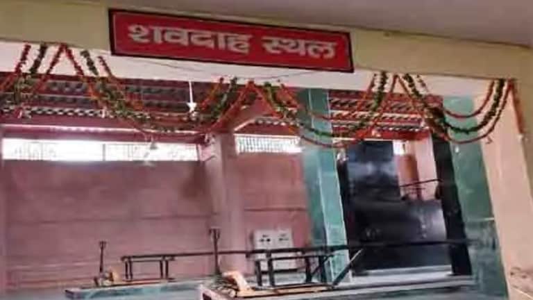 Mathura Social News: ध्रुवघाट श्मशान में मानवता की मिसाल, मई में 47 शवों का हुआ निशुल्क अंतिम संस्कार Dhruvghat Crematorium Service