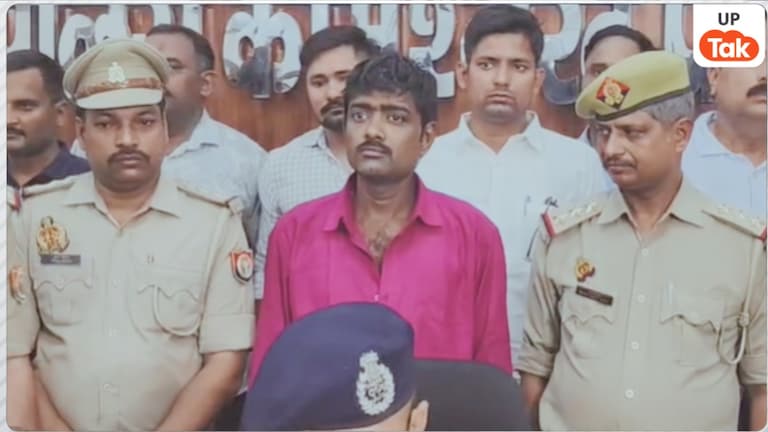 प्रयागराज में अभिषेक ने की अपने मां-बाप और बहन की हत्या, फिर उसे किसने मार डाला? पुलिस ने बताई 4 लोगों के मर्डर की पूरी कहानी Prayagraj Murder Case Update