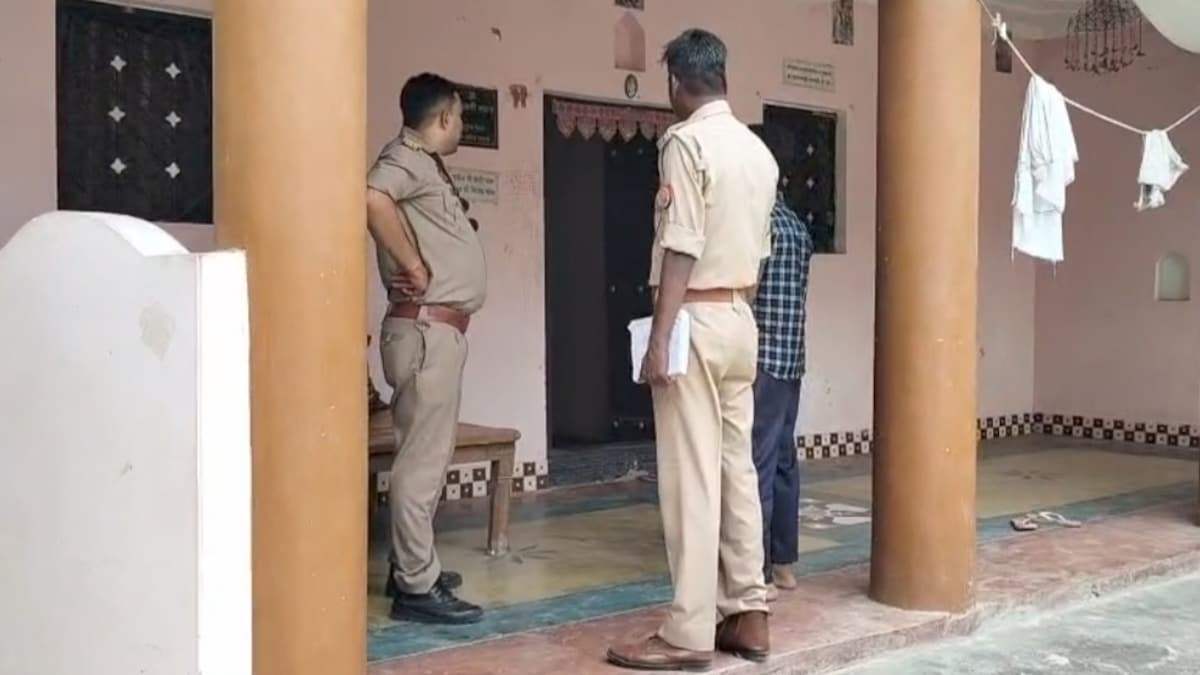Amethi Death Mystery: अमेठी में प्रेम विवाह का दर्दनाक अंत, फंदे से लटकी मिली विवाहिता, मायके वालों ने लगाया हत्या का आरोप Amethi Crime News