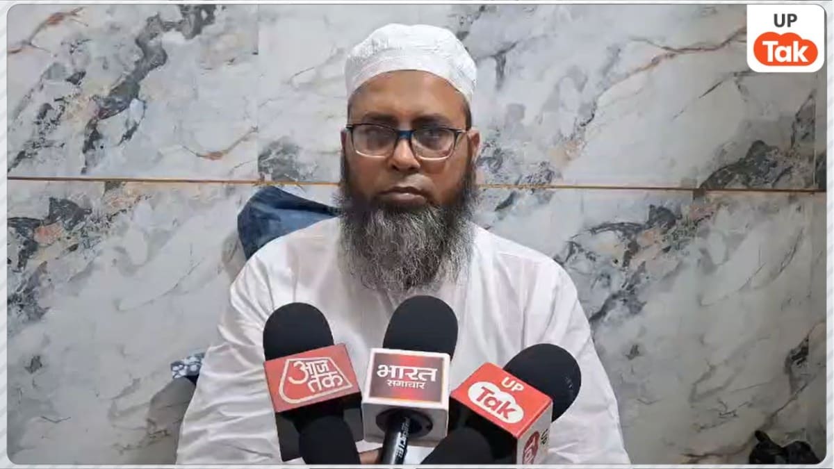 शामली में आयुष मलिक के नमाज पढ़ने पर मचा बवाल, हज-कलमा और जकात... अब मौलाना कासमी का भी आ गया बयान UP Tak