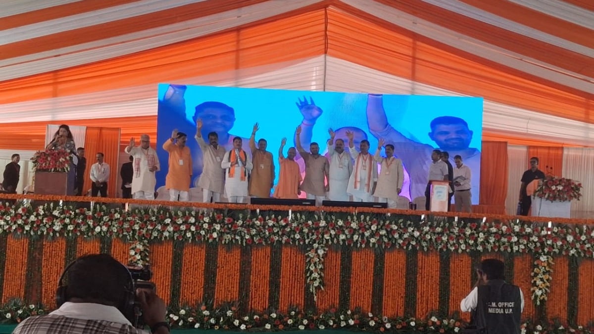 CM Yogi In Gonda: गोंडा में CM योगी का बड़ा हमला, अब दंगाइयों की नहीं चलती, अयोध्या में रामद्रोहियों की एंट्री नहीं Yogi Adityanath Gonda Rally