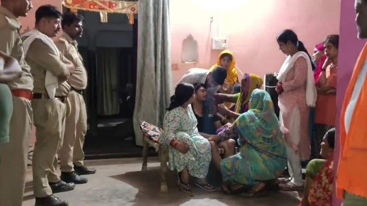 Raebareli Woman Death Case: रायबरेली, आंगनवाड़ी में लगी नौकरी, घर में बजी शहनाई,फिर फंदे से क्यों लटक गई प्रिया की जिंदगी? Raebareli Crime News