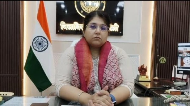 Raebareli News: भीषण गर्मी के बीच डीएम सख्त, होटलों-अस्पतालों और मॉल की होगी जांच