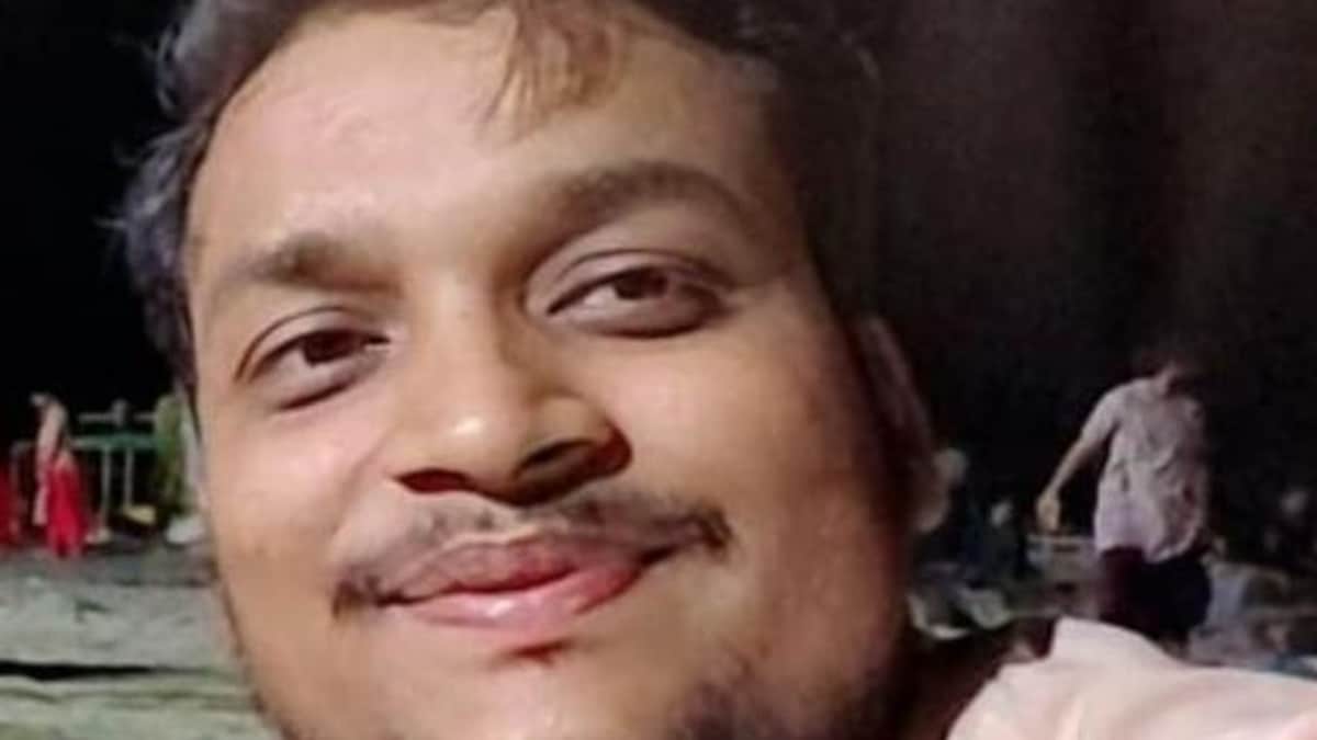 उत्तर प्रदेश, परिक्रमा कर लौट रहे दोस्तों की बाइक डिवाइडर से टकराई, एक की मौत, दूसरा घायल Mathura News
