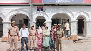 उत्तर प्रदेश, सहारनपुर में महिला सहित चार वारंटी आरोपी गिरफ्तार, नकुड़ पुलिस की बड़ी कार्रवाई Saharanpur News