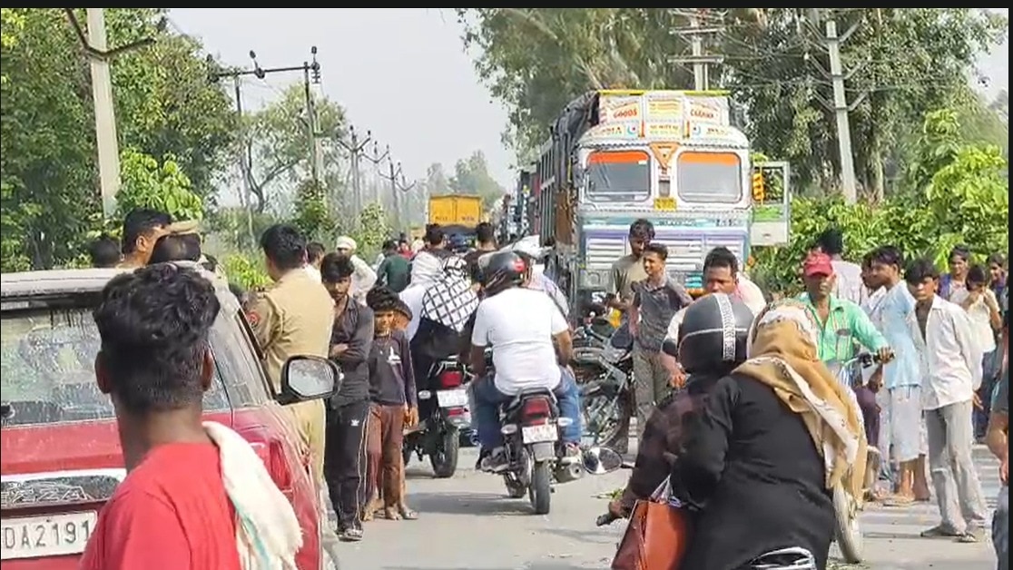 मुरादाबाद में सड़क जाम पर सख्ती, महिलाओं समेत 90 से ज्यादा लोग केस में शामिल