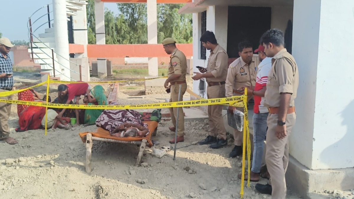 रायबरेली में सनसनीखेज वारदात; पानी की टंकी पर सो रहे चौकीदार की धारदार हथियार से हत्या, इलाके में मची सनसनी