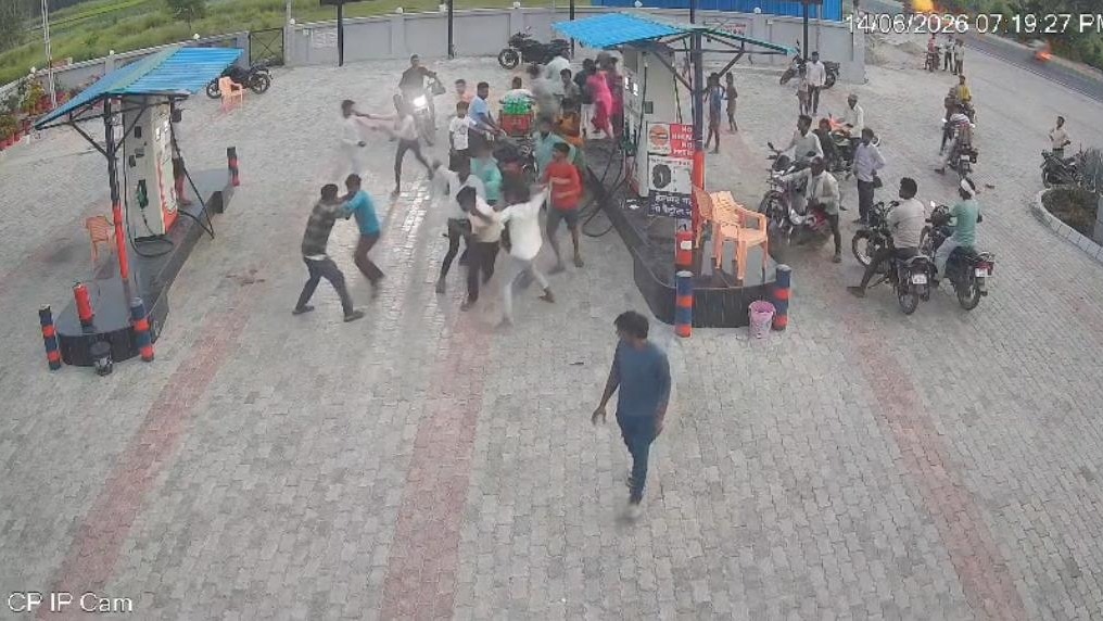 Sitapur petrol pump incident