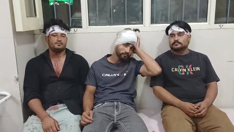 स्मैक तस्करों के हमले में कई घायल, बारात से लौट रहे लोगों पर लाठी-डंडों से हमला Saharanpur crime news