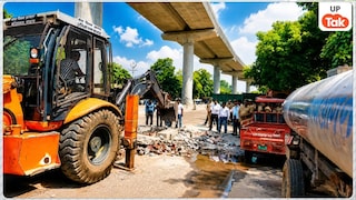 मुस्लिम पक्ष से कई दौर की हुई थी बातचीत... आगरा कॉलेज के सामने बीच सड़क बनी विवादित मजार को क्यों किया जा रहा शिफ्ट? Agra Mazar News