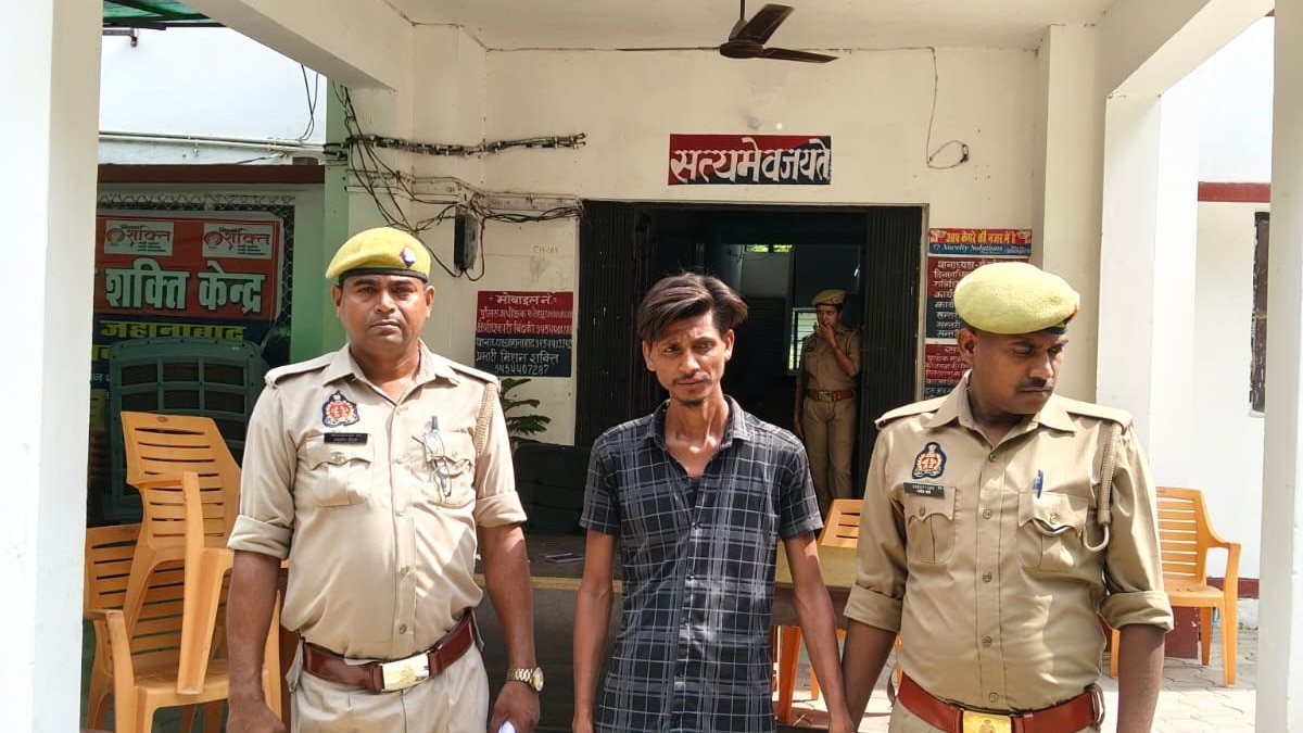 16 साल की किशोरी को लेकर दिल्ली भागा युवक गिरफ्तार, फतेहपुर पुलिस ने ऐसे दबोचा आरोपी