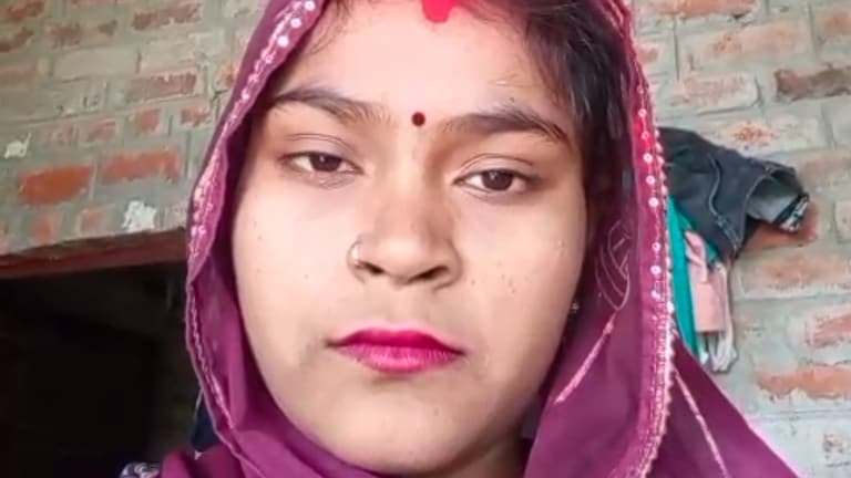 Fatehpur News: फतेहपुर में संदिग्ध परिस्थितियों में महिला ने फांसी लगाकर दी जान, जांच में जुटी पुलिस फतेहपुर में संदिग्ध परिस्थितियों में महिला ने फांसी लगाकर दी जान, जांच में जुटी पुलिस