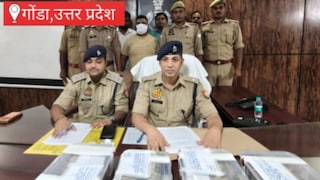 Gonda News: पूजा-पाठ और तंत्र-मंत्र के नाम पर करोड़ों की ठगी करने वाला पुजारी गिरफ्तार, गोंडा-बहराइच समेत कई जिलों में फैला था ठगी का नेटवर्क पूजा-पाठ और तंत्र-मंत्र के नाम पर करोड़ों की ठगी करने वाला 'पुजारी' गिरफ्तार, गोंडा-बहराइच समेत कई जिलों में फैला था ठगी का नेटवर्क