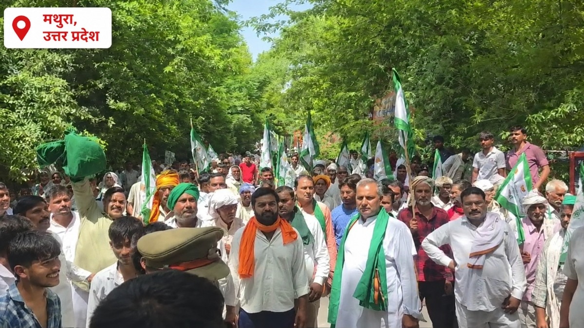 मथुरा में किसानों ने समस्याओं को लेकर सौंपा ज्ञापन, समाधान न होने पर आंदोलन की दी चेतावनी 