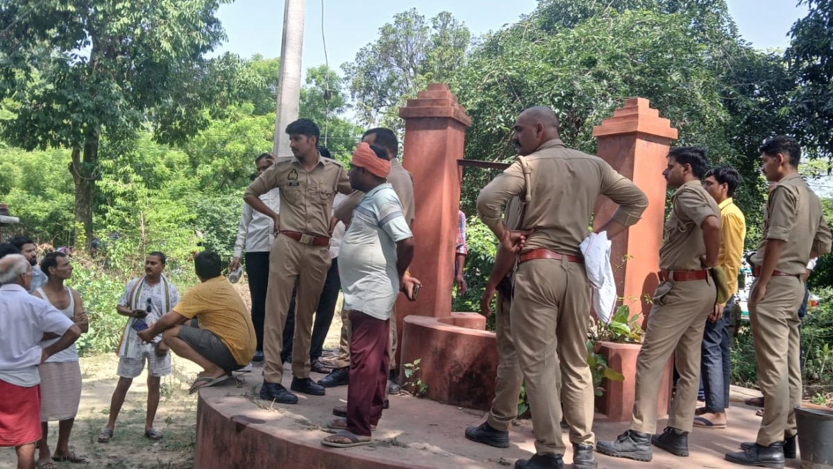 Raebareli News: रायबरेली में रील का 'जानलेवा' शौक: कुएं के पास वीडियो बनाते समय बिगड़ा संतुलन, महिला की मौत