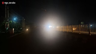 Mathura News: आगरा-दिल्ली हाईवे पर एक सप्ताह से स्ट्रीट लाइटें बंद, लोगों ने विभाग से की जल्द मरम्मत की मांग आगरा-दिल्ली हाईवे पर एक सप्ताह से स्ट्रीट लाइटें बंद, लोगों ने विभाग से की जल्द मरम्मत की मांग