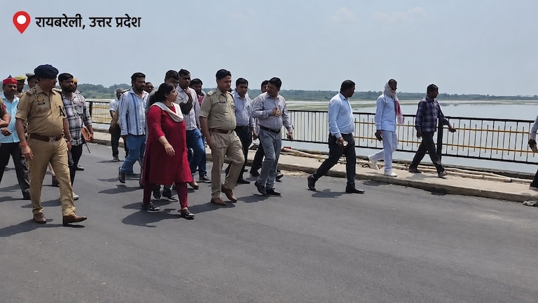 Raebareli News: रायबरेली-फतेहपुर के लोगों को बड़ी राहत, दो साल बाद गेंगासों गंगा पुल पर शुरू हुआ आवागमन रायबरेली-फतेहपुर के लोगों को बड़ी राहत, दो साल बाद गेंगासों गंगा पुल पर शुरू हुआ आवागमन