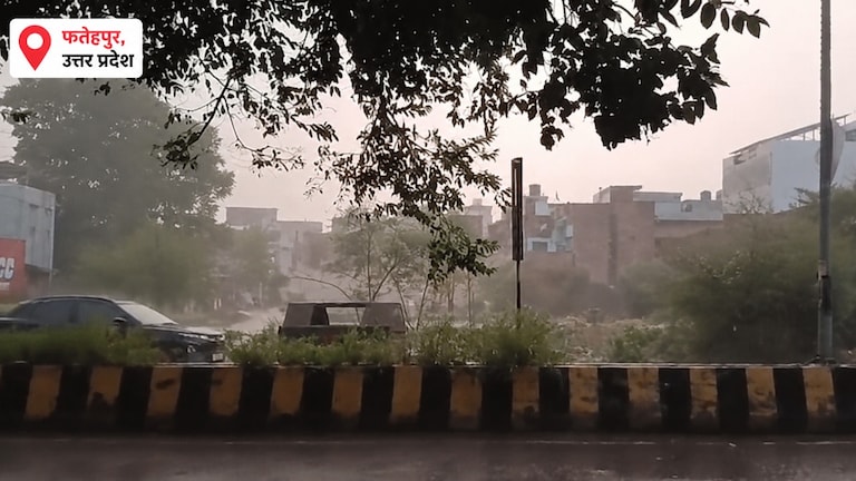 Fatehpur Weather Today: फतेहपुर में मौसम की पहली बारिश से मिली राहत, किसानों के खिले चेहरे फतेहपुर में मौसम की पहली बारिश से मिली राहत, किसानों के खिले चेहरे
