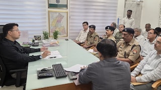 Saharanpur News: मेडिकल संस्थानों में फायर सेफ्टी पर सख्त हुए मंडलायुक्त, जल्द फायर NOC जारी करने के निर्देश मेडिकल संस्थानों में फायर सेफ्टी पर सख्त हुए मंडलायुक्त, जल्द फायर NOC जारी करने के निर्देश