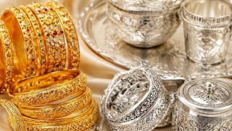 Gold Price in Amethi Today: अमेठी में सोने-चांदी के दाम में उछाल, निवेश और खरीदारी से पहले जानिए रेट अमेठी में सोने-चांदी के दाम में उछाल, निवेश और खरीदारी से पहले जानिए रेट