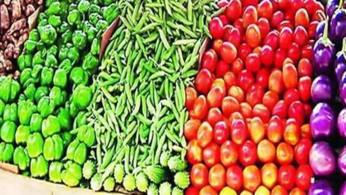 Raebareli Mandi Bhav: रायबरेली मंडी में हरी सब्जियों की आवक कम, एक सप्ताह में दाम चार गुना तक बढ़े, महंगाई से आमजन परेशान रायबरेली मंडी में हरी सब्जियों की आवक कम, एक सप्ताह में दाम चार गुना तक बढ़े, महंगाई से आमजन परेशान