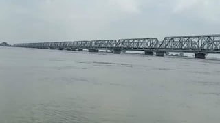 Gonda News: गोंडा के घाघरा नदी का जलस्तर बढ़ा, नेपाल से छोड़े गए पानी के बाद हाई अलर्ट, तीन दिन में बाढ़ का खतरा गोंडा के घाघरा नदी का जलस्तर बढ़ा, नेपाल से छोड़े गए पानी के बाद हाई अलर्ट, तीन दिन में बाढ़ का खतरा