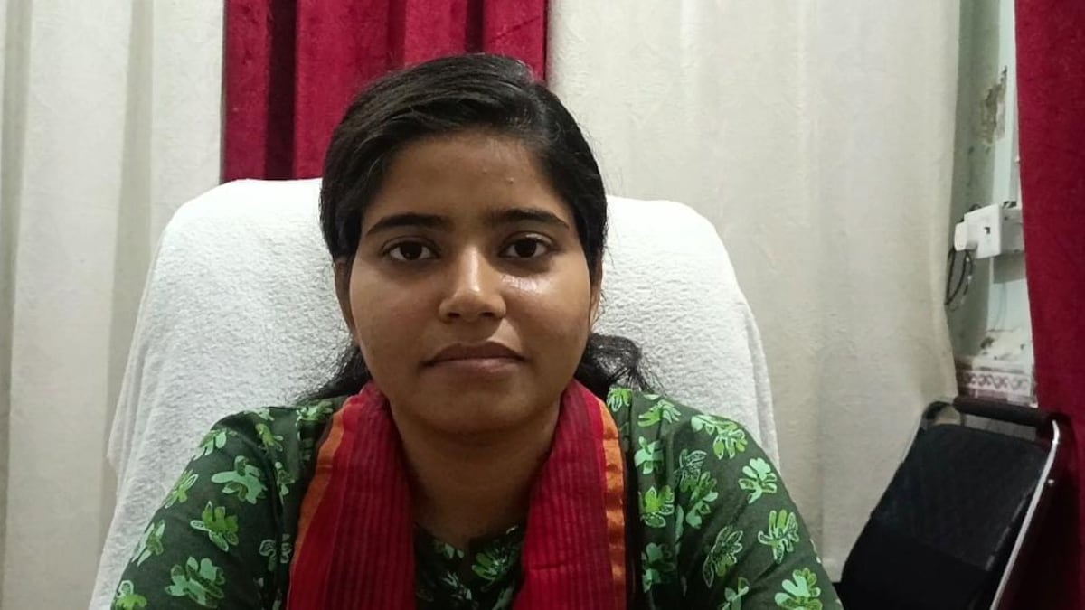Amethi News: अमेठी की उपजिलाधिकारी प्रीति तिवारी का तबादला, बांदा भेजी गईं,जिले को मिले दो नए उपजिलाधिकारी अमेठी की उपजिलाधिकारी प्रीति तिवारी का तबादला, बांदा भेजी गईं,जिले को मिले दो नए उपजिलाधिकारी