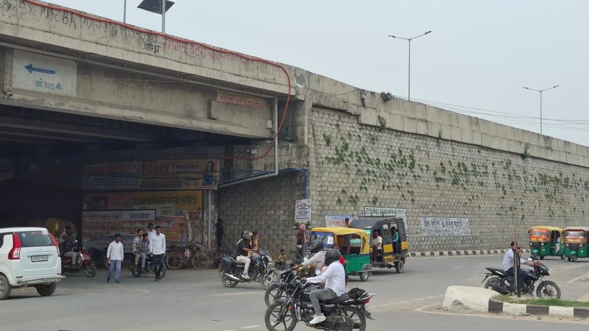  आसमान में बादलों का डेरा, बारिश नहीं, जानिए आज कितना रहने वाला है तापमान
