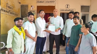 Amethi News: जनविरोधी नीतियां वापस लो, बिजली विभाग की नीतियों के विरोध में व्यापारियों का प्रदर्शन, मुख्यमंत्री के नाम सौंपा ज्ञापन जनविरोधी नीतियां वापस लो, बिजली विभाग की नीतियों के विरोध में व्यापारियों का प्रदर्शन, मुख्यमंत्री के नाम सौंपा ज्ञापन