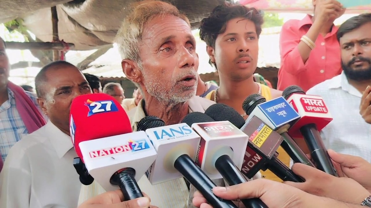 Mainpuri News: नगला अनी हत्याकांड पर बढ़ी सियासी हलचल, आज पीड़ित परिवार से मिलेगा कांग्रेस का प्रतिनिधिमंडल