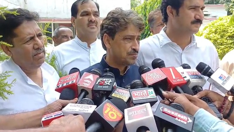 Saharanpur News: जौहर यूनिवर्सिटी पर बुलडोजर कार्रवाई का इमरान मसूद ने किया विरोध, बोले- शिक्षा के मंदिर पर बुलडोजर मत चलाइए 