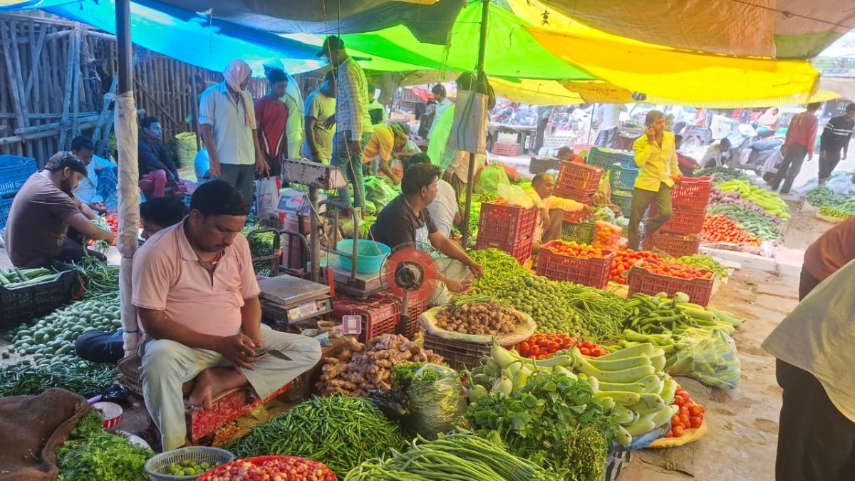 Chandauli Sabzi Mandi Bhav: मुगलसराय मंडी अपडेट, सब्जी खरीदारों के लिए राहत की खबर, जानिए आज का भाव