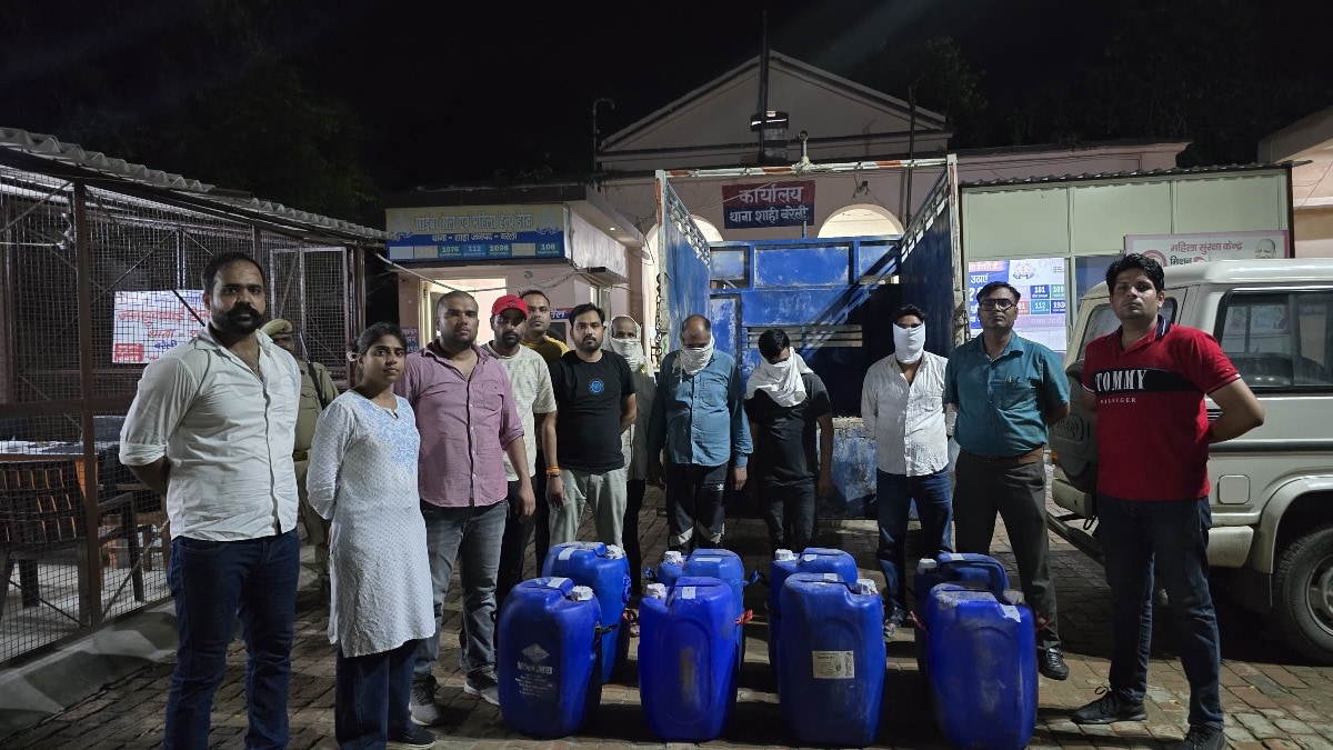 Bareilly News: स्मैक सिंडिकेट पर ANTF का बड़ा प्रहार, हरियाणा से बंगाल तक फैला ड्रग्स कनेक्शन बेनकाब, बरेली में करोड़ों की खेप पकड़ी स्मैक सिंडिकेट पर ANTF का बड़ा प्रहार, हरियाणा से बंगाल तक फैला ड्रग्स कनेक्शन बेनकाब, बरेली में करोड़ों की खेप पकड़ी