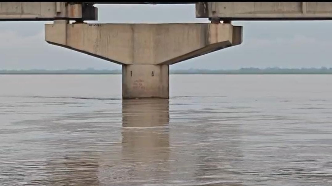 Barabanki News: सरयू नदी वार्निंग लेवल से ऊपर, लेकिन स्थिति नियंत्रण में, प्रशासन और केंद्रीय जल आयोग अलर्ट